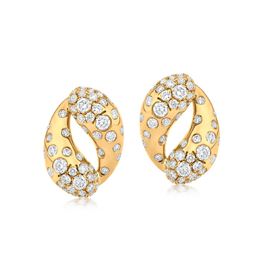 Oval Loop Earring With Diamond In 18K Yellow Gold