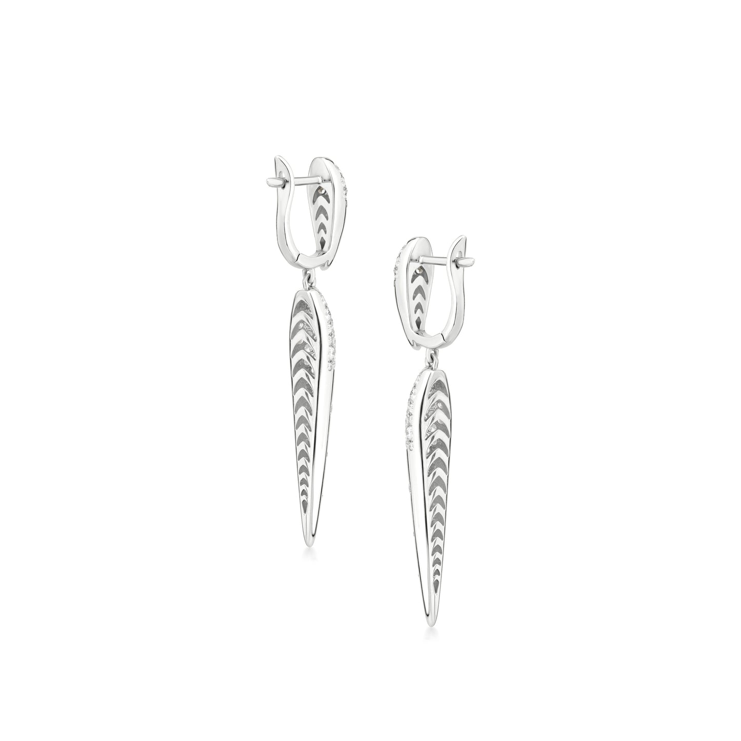 18K White Gold White Diamond Dangle Earring